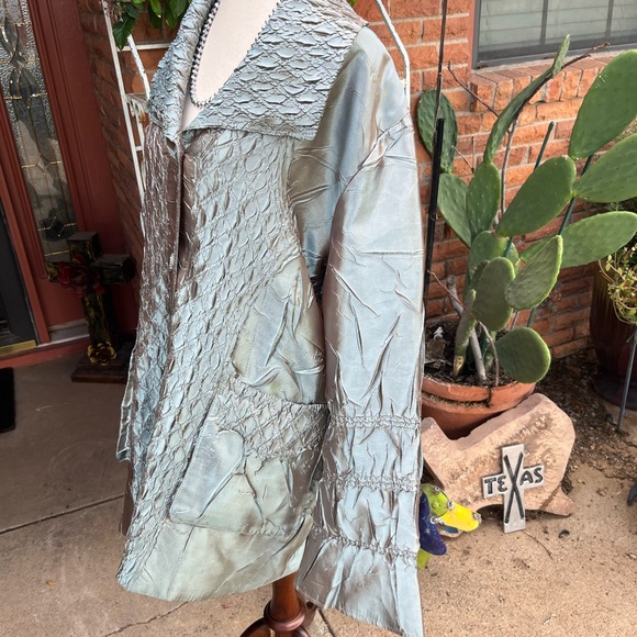 General Apparel • Women • Iridescent • Shiny • Turquoise • Size Medium • Jacket - Picture 11 of 16